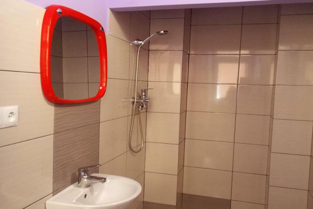 Apartment At Teodora Sqr Lviv Bagian luar foto